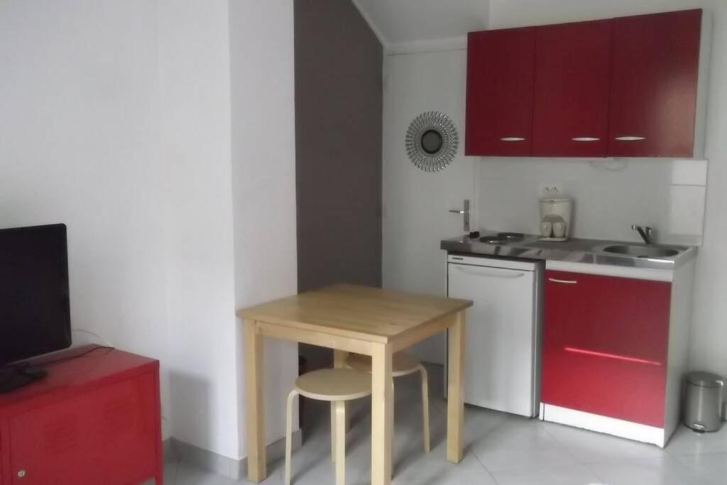 Joli Petit Studio Appartement *